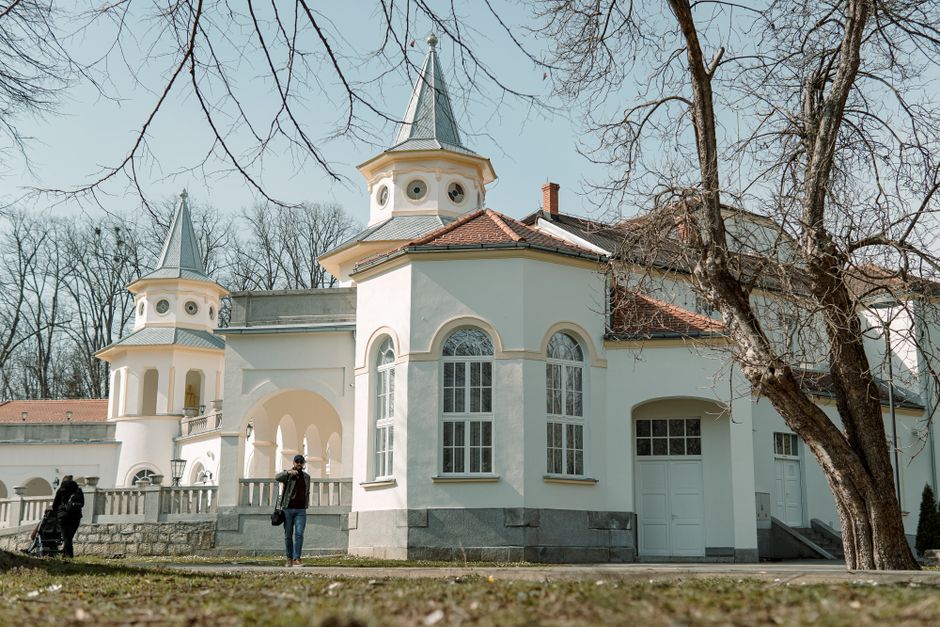 Preot din Topoloveni, suspendat de la slujire pentru abateri disciplinare