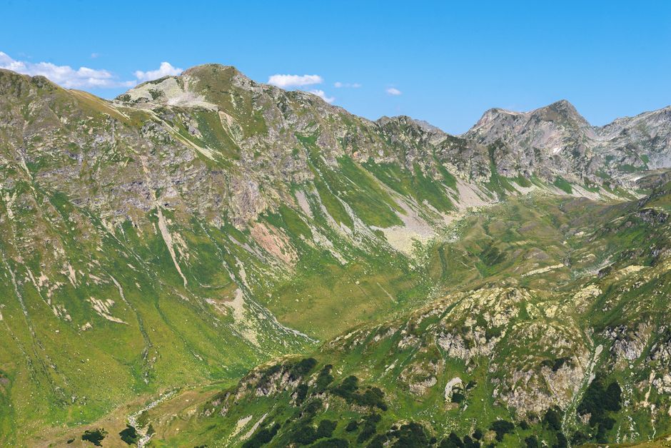 Un turist a murit după o cădere tragică în Munții Făgăraș