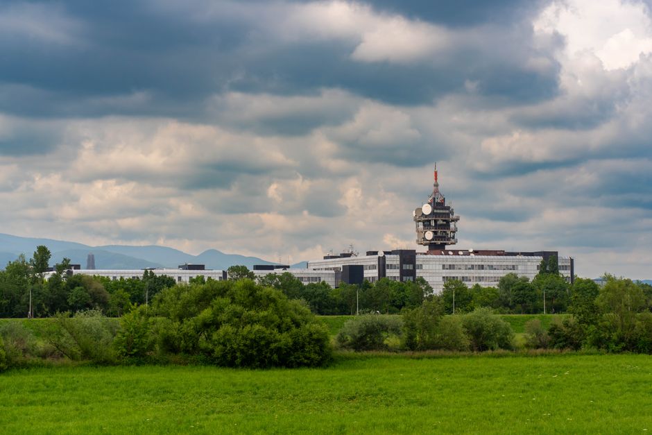 Uzina Dacia din Mioveni își suspendă activitatea în două zile din luna octombrie