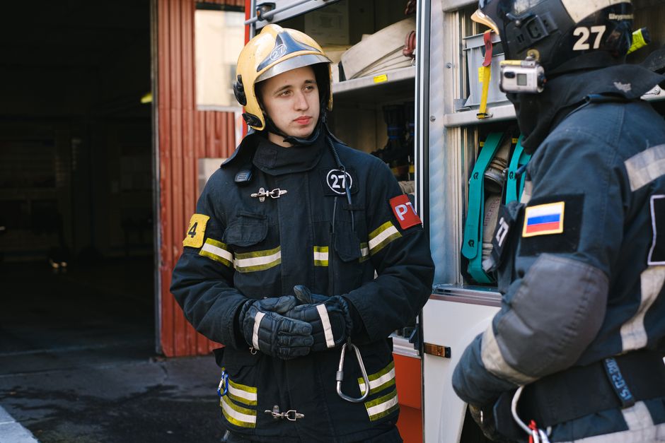 Doi bărbați reținuți preventiv în urma unor incidente violente din Argeș
