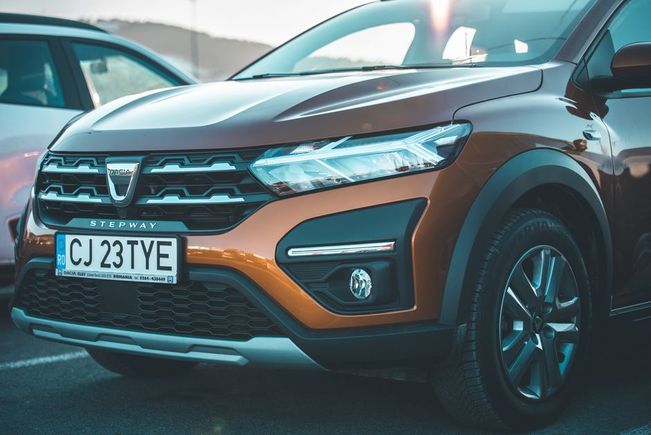 Uzina Dacia din Mioveni își suspendă temporar producția în două zile din octombrie